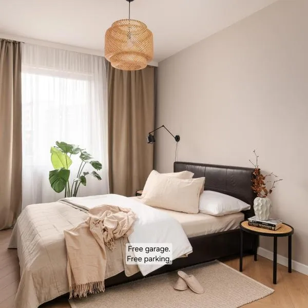 Apartments Wroc'LOVE by me & Mosiężna & Free Garage & Self Check in 24H，位于弗罗茨瓦夫的酒店