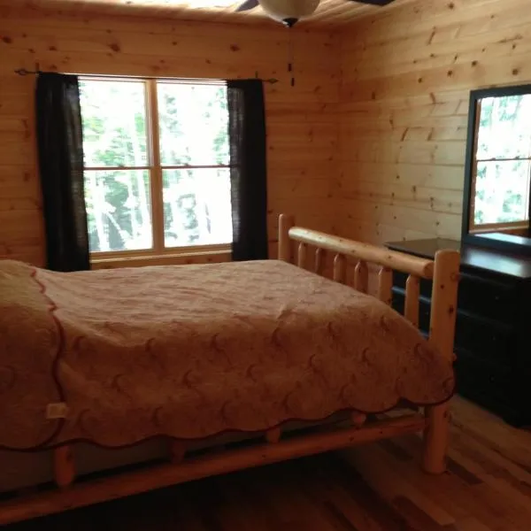summers dream log cabin，位于卢雷的酒店