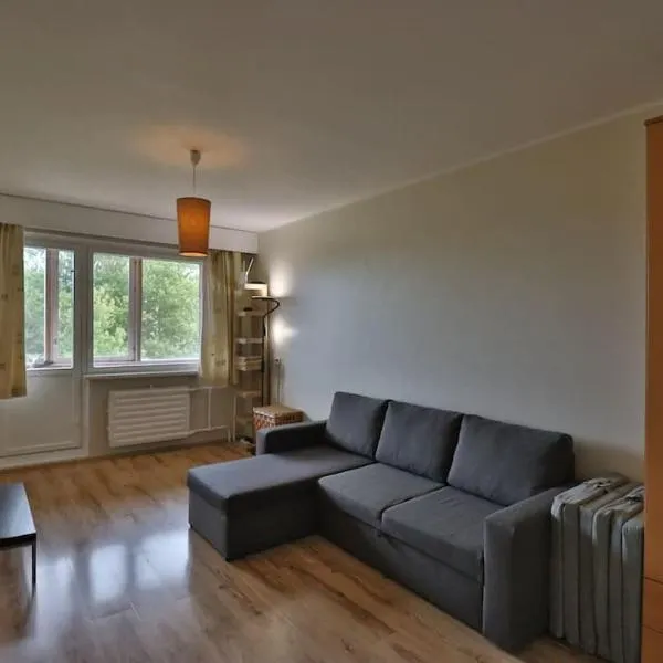 Song Festival apartment 5-10 minutes from airport, bus station, festival area，位于塔林的酒店