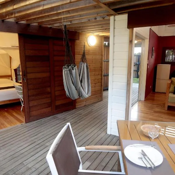 Les Cottages EST et OUEST Coco Cannelle，位于德赛的酒店