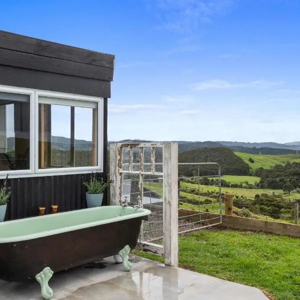 Heart of Waipu - Waipu Holiday Home，位于怀普的酒店