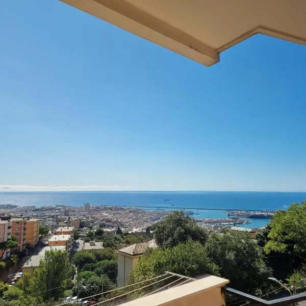 Casa Petra - Appartamento vista mare，位于Campomorone的酒店