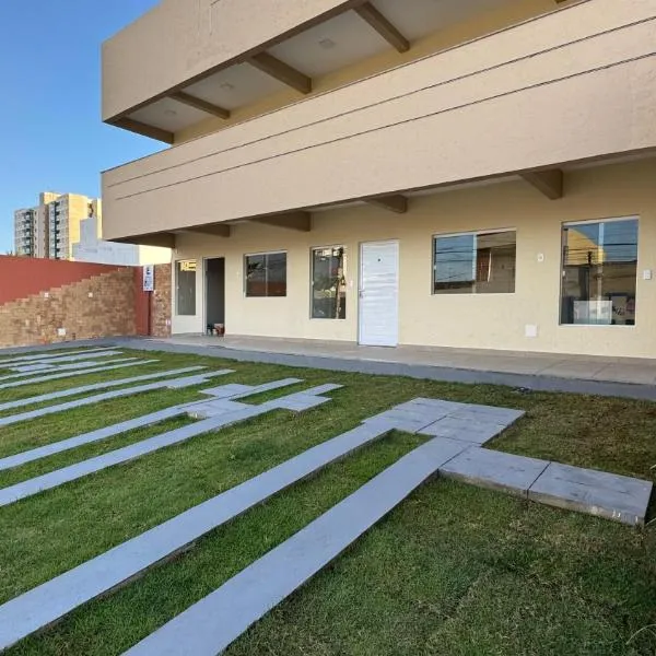 Casa 500 m da Orla de Atalaia em Aracaju - Village D，位于阿拉卡茹的酒店
