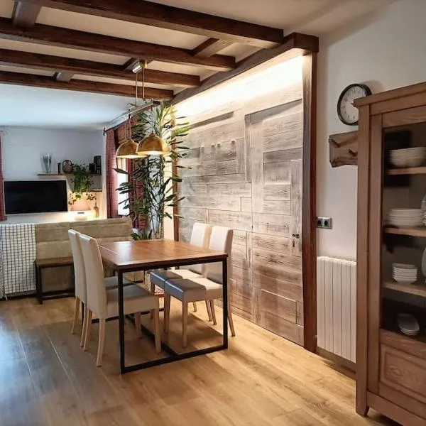 Espectacular y acogedor apartamento con todas las comodidades，位于毕斯卡斯的酒店