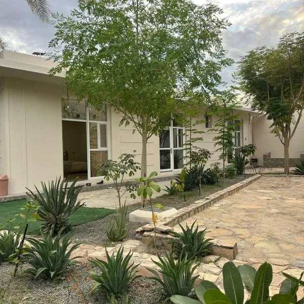 AL- aqyr Rest Garden أستراحة حارة العقر，位于尼兹瓦的酒店