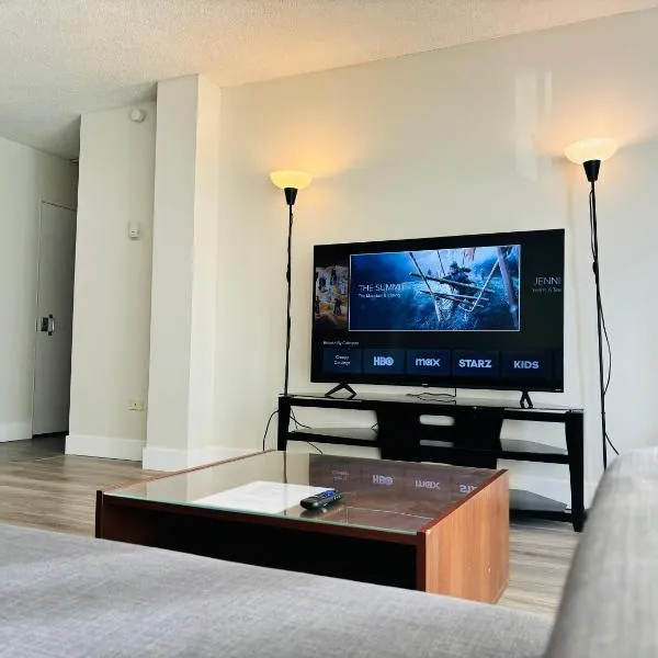 Cozy 1-Bedroom Condo with Parking，位于卡尔加里的酒店