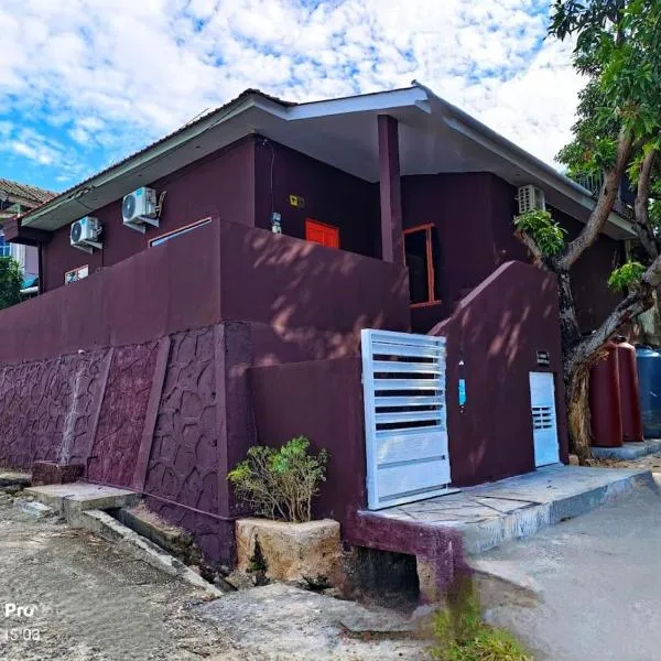 Dewita Villa Near Beach Club Bengkong，位于Sengkuang的酒店