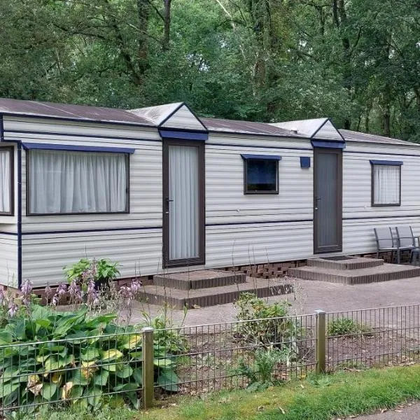 Caravan 190 Tien Heugten,，位于Schoonloo的酒店