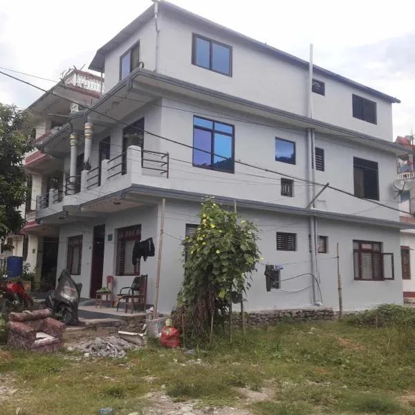 Manthali Community Homestay No13 Aakase，位于Rāmechhāp的酒店