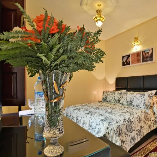 Blue Sky Hotel，位于Douar Trhaïtia的酒店