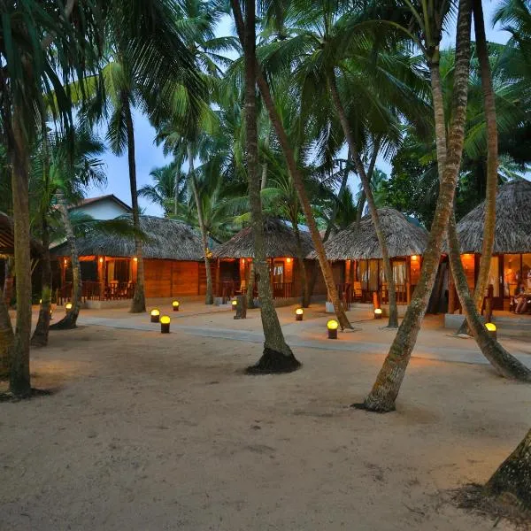 Thejan Beach Cabanas，位于Alutgama的酒店