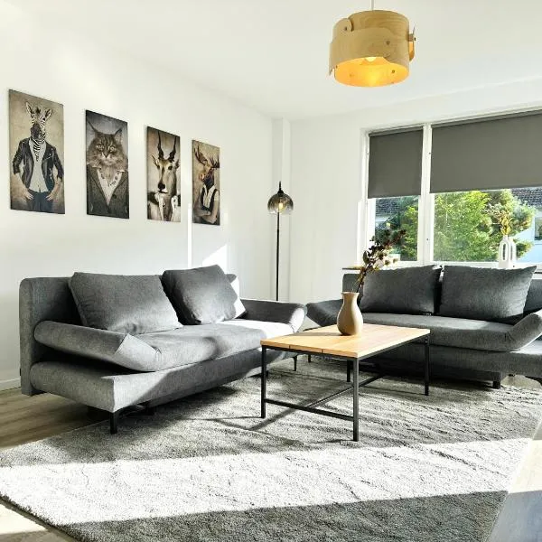 Großzügige Wohnung - 6 Personen-3 Schlafzimmer- Parkplatz- Waschmaschine-2 Balkone，位于沃尔夫斯堡的酒店