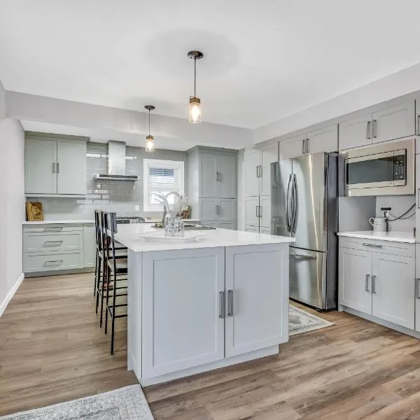 Cozy 4 Bedroom Home in Cornwall，位于康沃尔的酒店