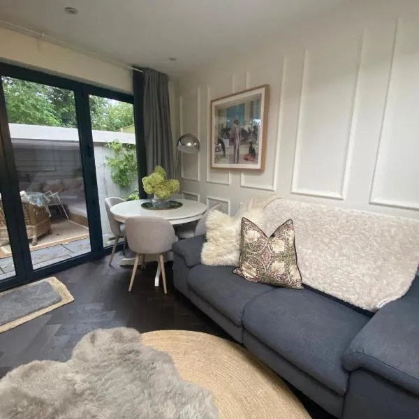 The Stables Templenewsam，位于Whitkirk的酒店