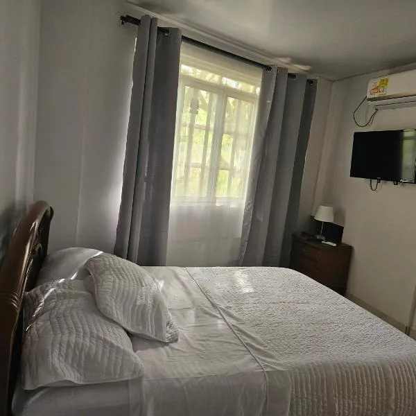 Apartamento completo en el sur de Buga，位于布加的酒店