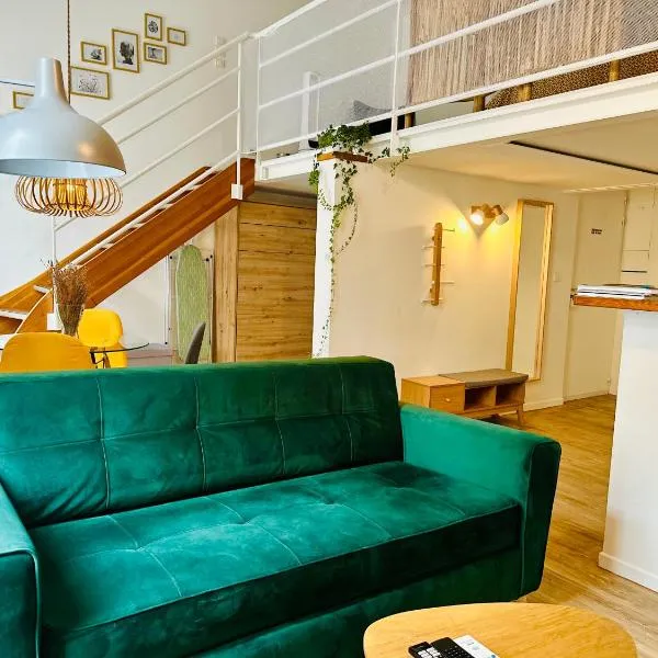 Duplex-Ceiling height 1,9m-Free private parking-Self check in !! Duplex climatisé-Hauteur sous plafond 1,9m-Parking privé gratuit-Arrivée autonome !!，位于阿维尼翁的酒店