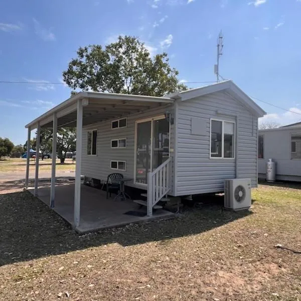 Pioneer Caravan Park，位于多尔比的酒店
