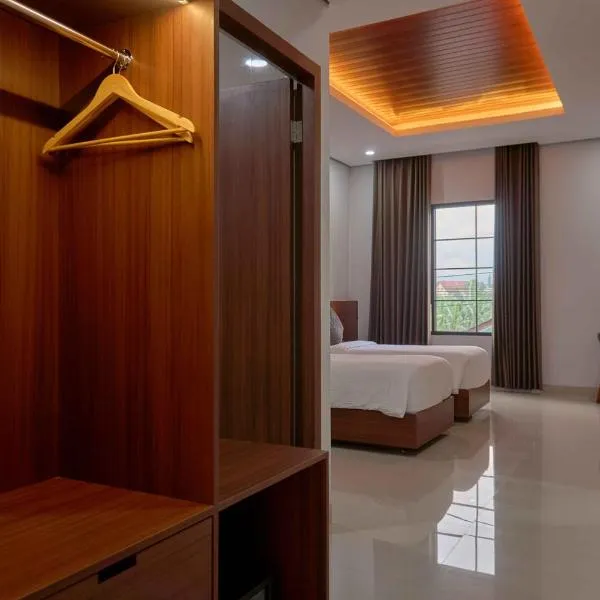 Sakanti Inn Wonosobo，位于Kalibeber的酒店