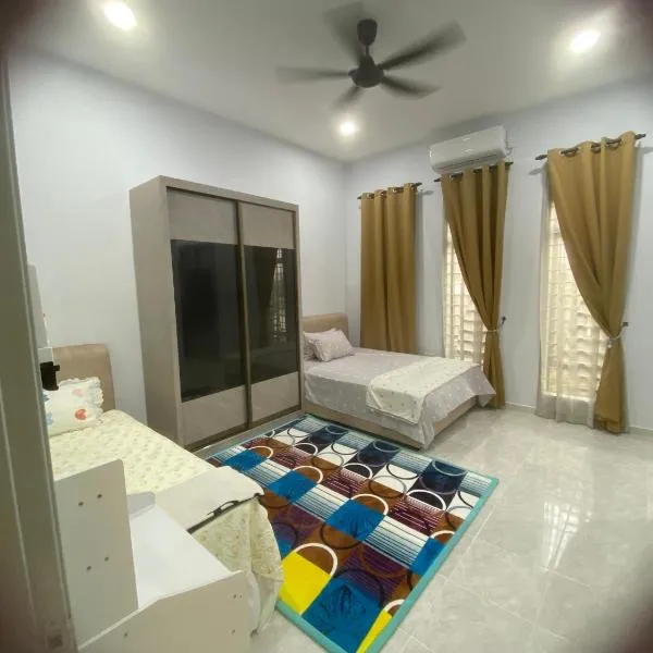 Homestay Mak Arah 2 MU5L1M shj，位于甘榜甘马挽的酒店