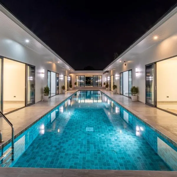 6 bedroom-independent swimming pool and powerful KTV，位于班怀雅的酒店