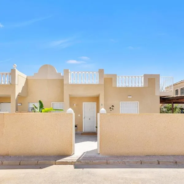 Casa Dolce Vita Torrevieja，位于托雷维耶哈的酒店