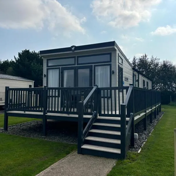 Lake District Willerby Vogue Lodge, Lake View on Haven Lakeland Gold Grade，位于阿尔弗斯顿的酒店