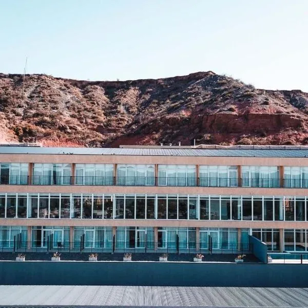 WENELEN EXECUTIVE HOTEl，位于Añelo的酒店