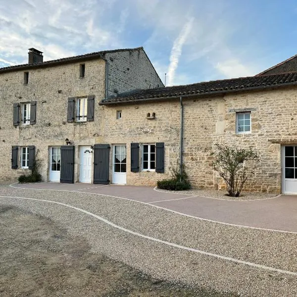 Chambre d’hôtes de la Source，位于Melle的酒店