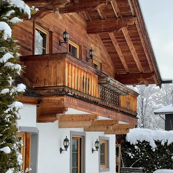 Das gemütliche Chalet im Bergdoktordorf Ellmau，位于埃尔毛的酒店