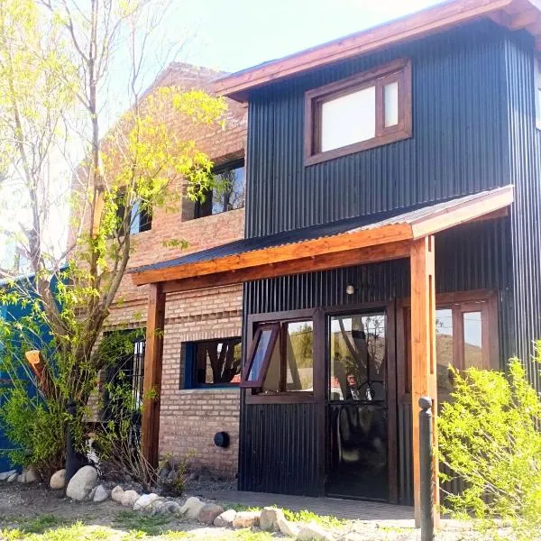 Posada San Antonio，位于厄尔查尔坦的酒店