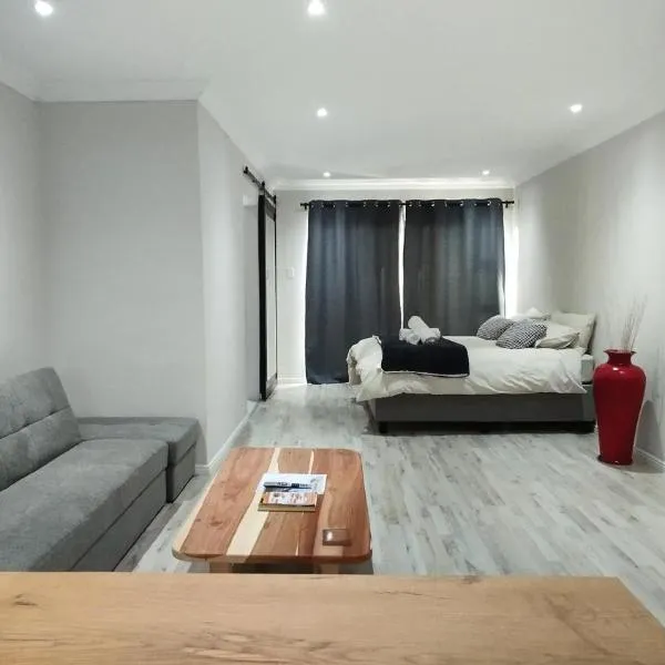 DINAS Self-Catering Accommodation Flat 2,位于奥兰治蒙德的酒店