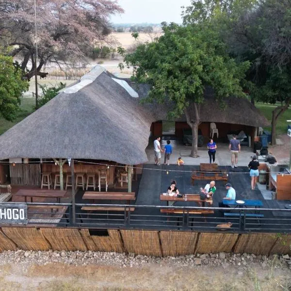 Camp Hogo Kavango，位于龙杜的酒店