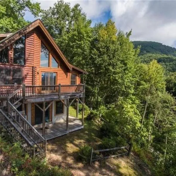 Beautiful Log Cabin with Panoramic Views，位于马吉谷的酒店