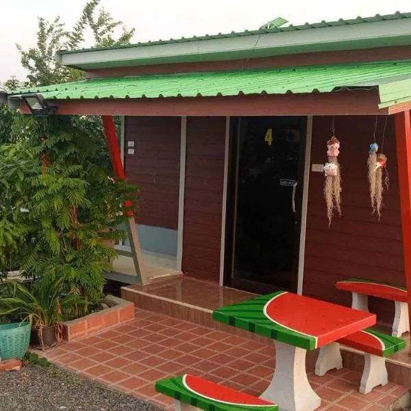 Manee House - บ้านมณี，位于武里南的酒店