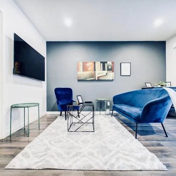 Charming 2 BD condo griffintown，位于蒙特利尔的酒店