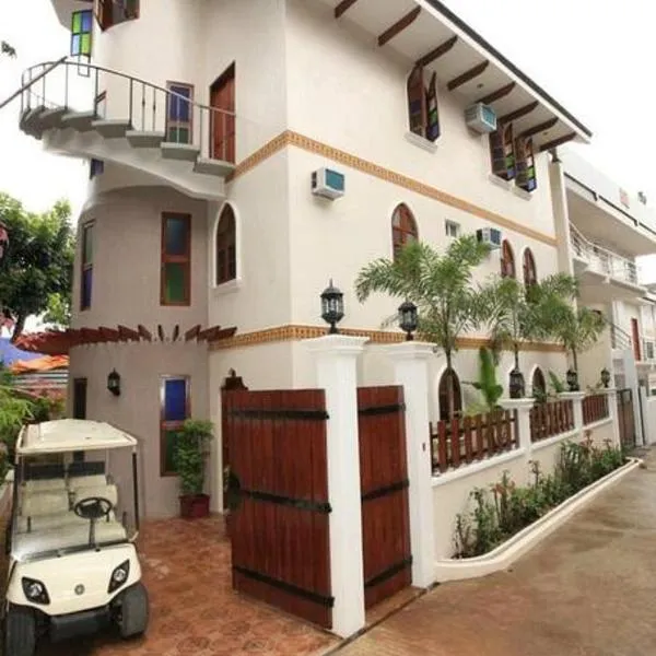 Casablanca Boracay 4 bedroom Villa Stn 1 with private pool，位于长滩岛的酒店