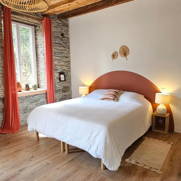 Chambre d'hôte de charme L'Escapada Les Échappées Belles，位于Antignac的酒店