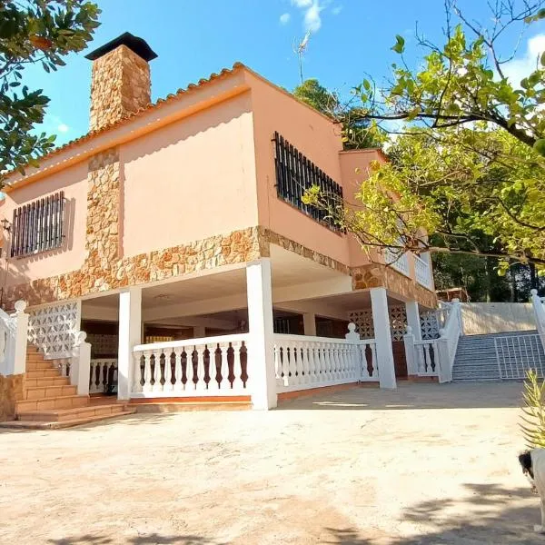Chalet El Tochar，位于瓦伦西亚的酒店