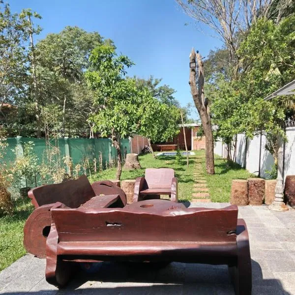 Casa San Bernardino Paraguay，位于圣贝纳迪诺的酒店