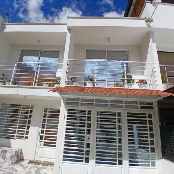 Espectacular Casa en Barbosa Santander，位于巴尔博萨的酒店