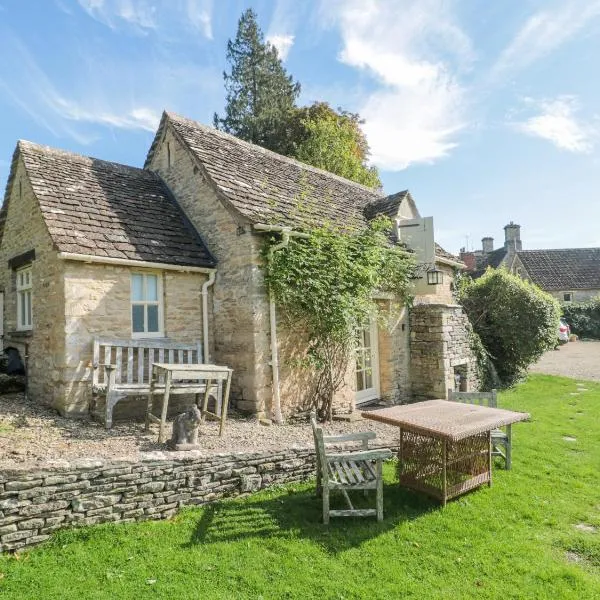 Mayfly Cottage，位于Quenington的酒店
