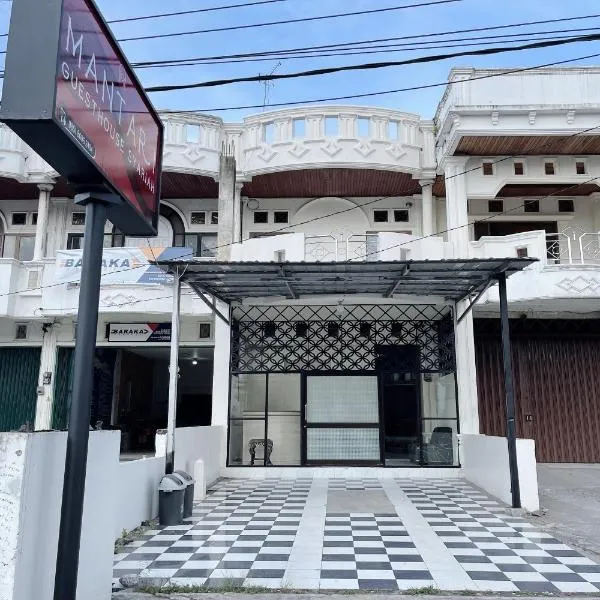 OYO 94343 Mantari Guesthouse，位于武吉丁宜的酒店