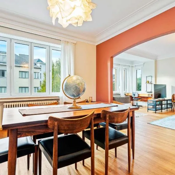 Cozy 1BR with Balcony and Workspace in Hollerich，位于卢森堡的酒店