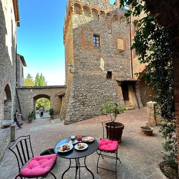 Castel Pietraio WineResort，位于蒙特里久尼的酒店