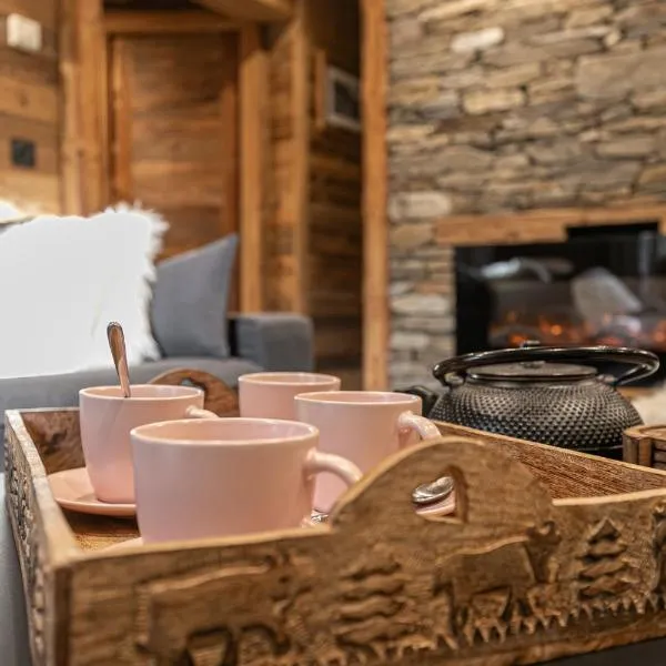 Chalet Les Cocales Résidence Séjour et nuitées B&B - Appartement Pin Cembro，位于贝桑的酒店