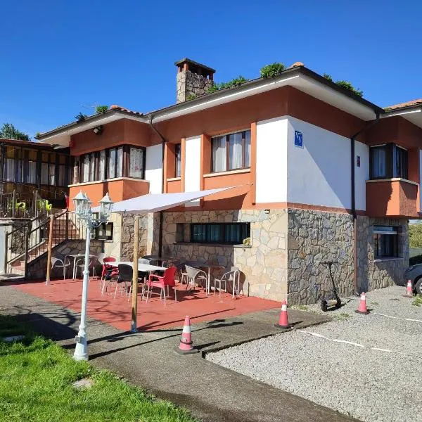 Preciosa casa con jardin en Gijón - Family House Gijón，位于希洪的酒店