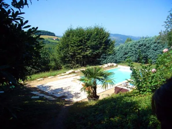 Cadre paradisiaque，位于Saint-Pierre-la-Palud的酒店