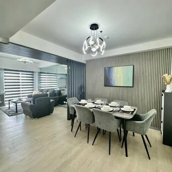2BR Mountain View Cabin - The Bali Corner at Azure North，位于圣费尔南多的酒店