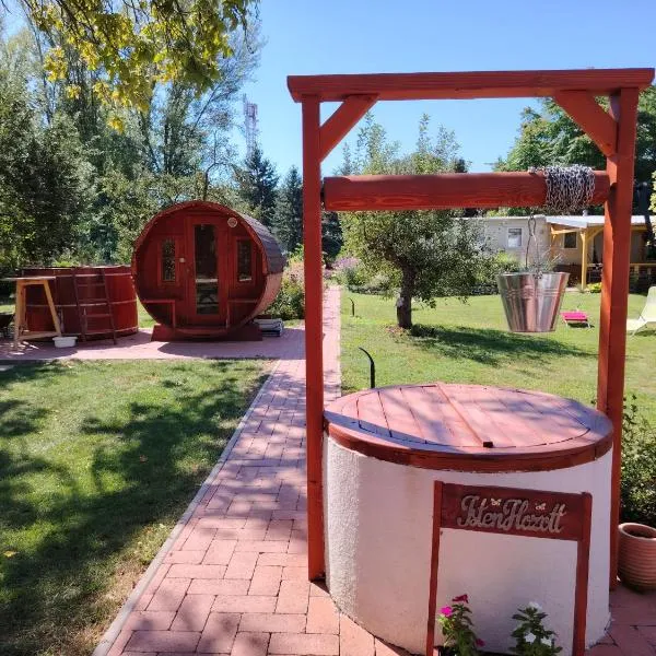 Hídláb Mobil Apartman，位于Kimle的酒店