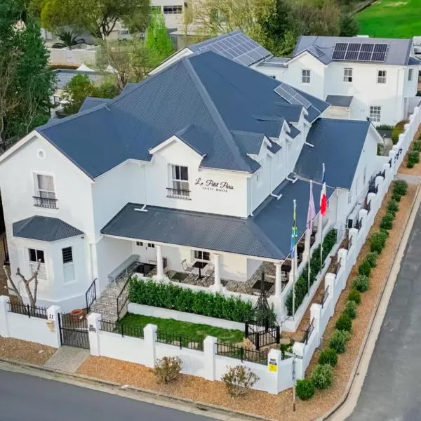 Le Petit Paris，位于弗朗斯胡克的酒店